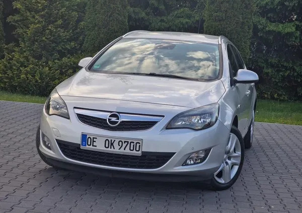 mazowieckie Opel Astra cena 25999 przebieg: 147200, rok produkcji 2011 z Górzno